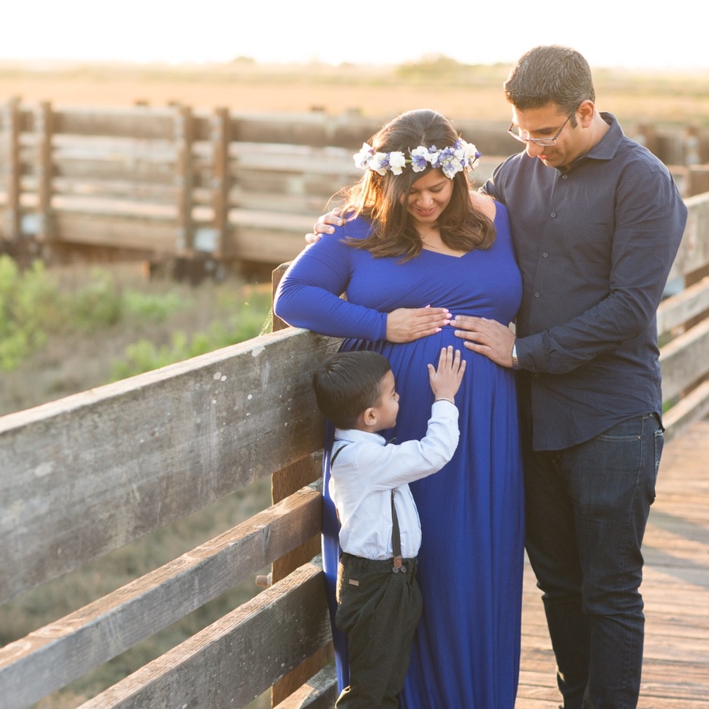 Sew trendy maternity dress